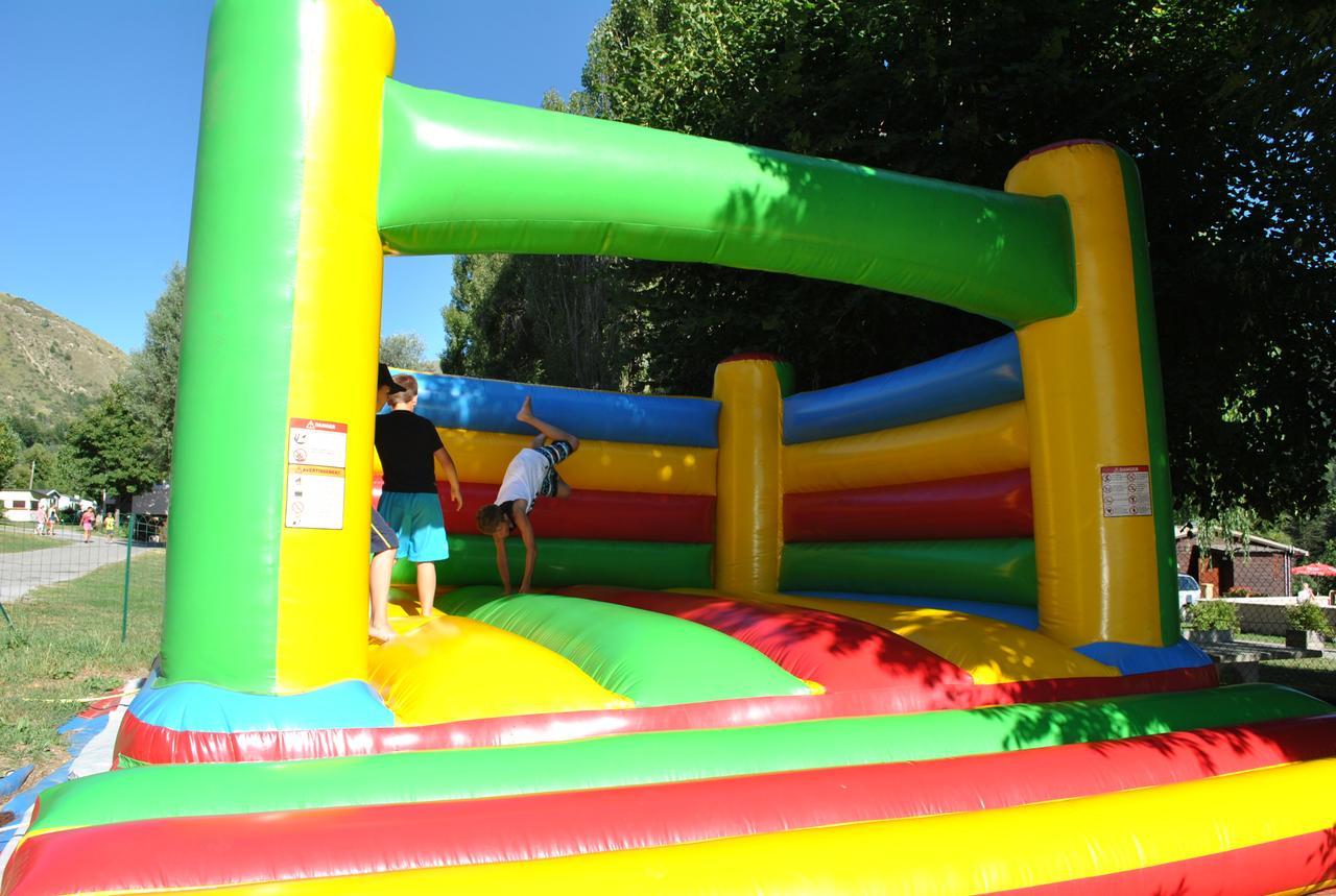 אנסל Camping Les Auches מראה חיצוני תמונה