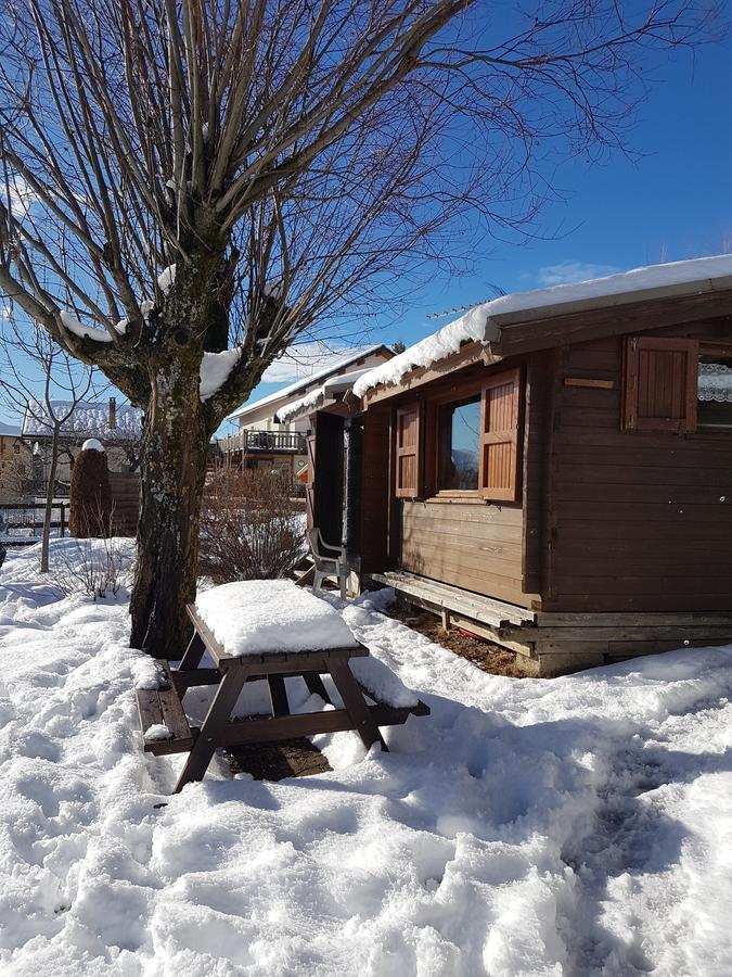 אנסל Camping Les Auches מראה חיצוני תמונה